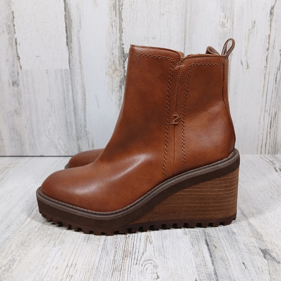 New Zodiac Women Julia Brown Leather Wedge Lug Ankle Platform Boots #1201 - Picture 1 of 12